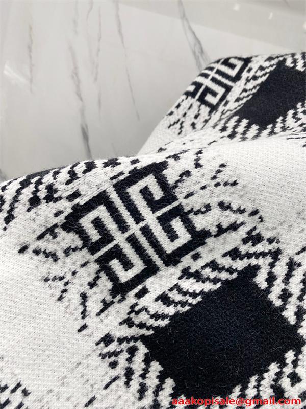 話題アイテム GIVENCHY ジバンシィ コピー ニットセーター 大人モード 存在感抜群 2026新作
