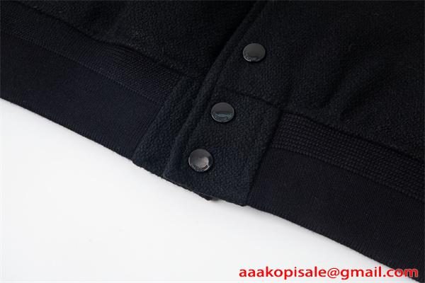 SAINT LAURENT イヴ・サンローラン コピー ブルゾン 立体 防風 重厚感 モード 2026新作コーデ