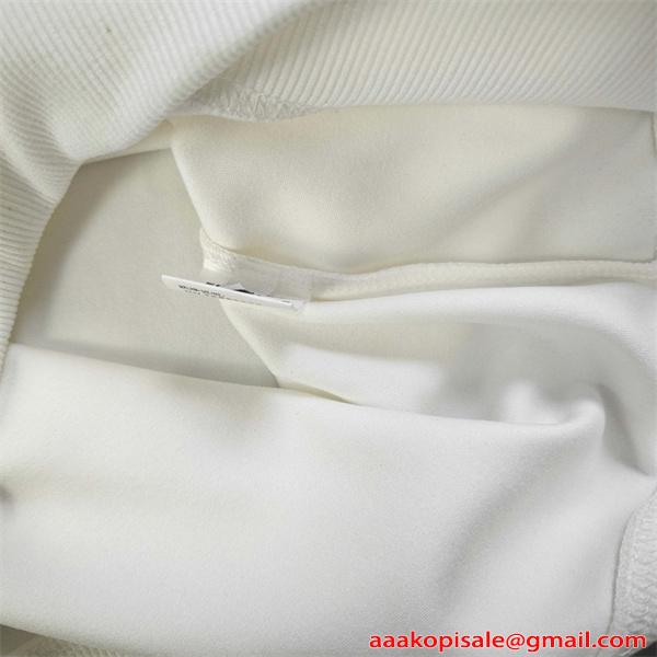 上品 刺繍 SAINT LAURENT イヴ・サンローラン コピー スウェット ゆったり 大人カジュアル 新作