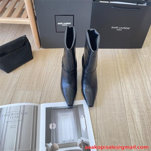 秋冬本命 美脚 SAINT LAURENT イヴ・サンローラン コピー ブーツ 柔軟レザー 洗練モード コーデ 9CMヒール 