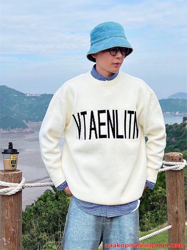 存在感抜群 VALENTINO ヴァレンティノ コピー セーター 厚手 防寒 高級感 新作モデル