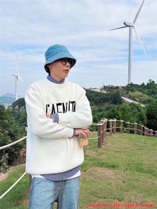 存在感抜群 VALENTINO ヴァレンティノ コピー セーター 厚手 防寒 高級感 新作モデル