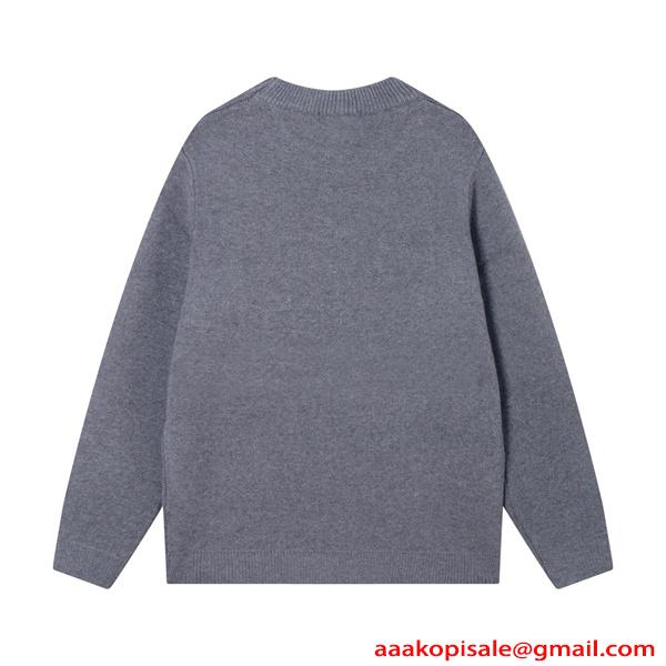 上品配色 VALENTINO ヴァレンティノ コピー ニット 保温素材 大人カジュアル 都会的印象