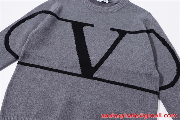 上品配色 VALENTINO ヴァレンティノ コピー ニット 保温素材 大人カジュアル 都会的印象
