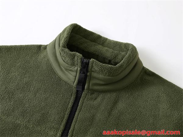 VALENTINO ヴァレンティノ コピー ジャケット 軽量防風 立体ポケット おすすめ  2026新作