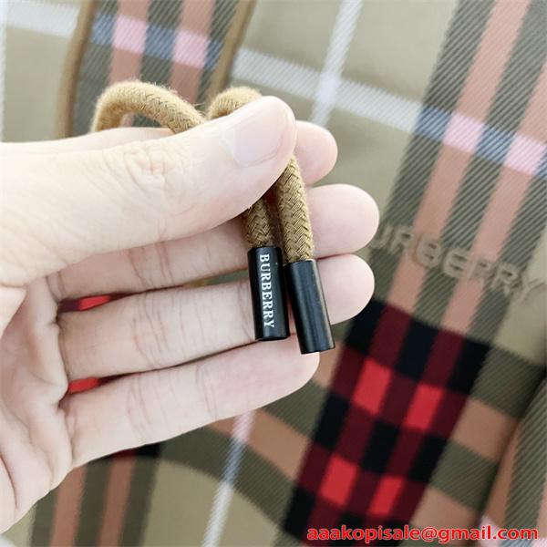 BURBERRY バーバリー コピー パーカー 起毛素材 防寒仕様 人気モデル