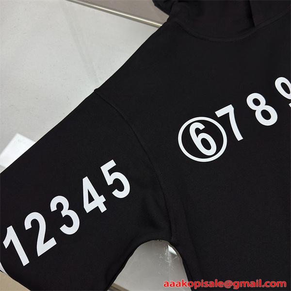 存在感抜群 プリント Maison Margiela メゾン マルジェラ コピー パーカー ゆったり 軽量素材