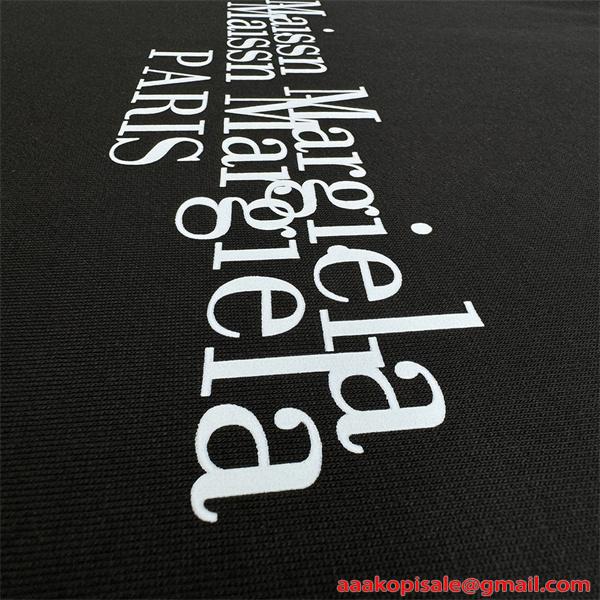 Maison Margiela メゾン マルジェラ コピー 遊び心演出 柔らか質感 パーカー 人気モデル 2026新作