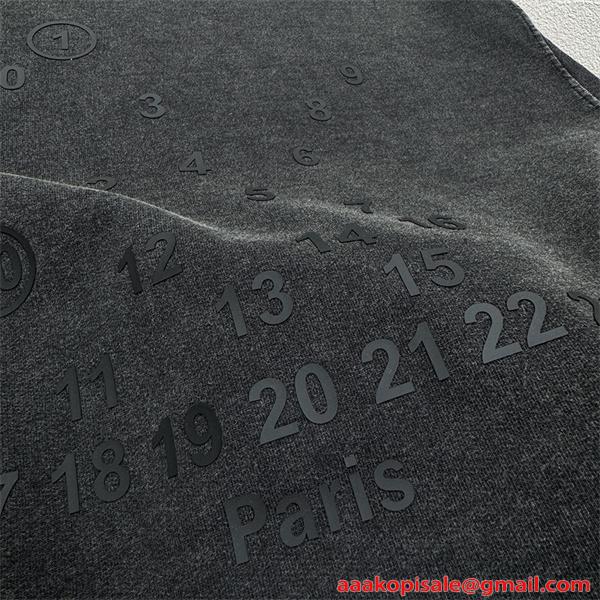 2026新作 刺繍 Maison Margiela メゾン マルジェラ コピー パーカー ゆったり設計 古着感 モード系