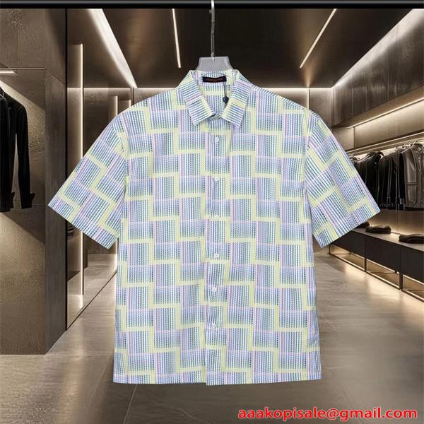 半袖シャツ 個性派 立体 LOUIS VUITTON ルイヴィトン コピー 軽快タッチ 新作モデル 2026新作