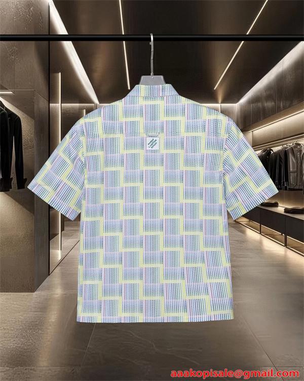 半袖シャツ 個性派 立体 LOUIS VUITTON ルイヴィトン コピー 軽快タッチ 新作モデル 2026新作