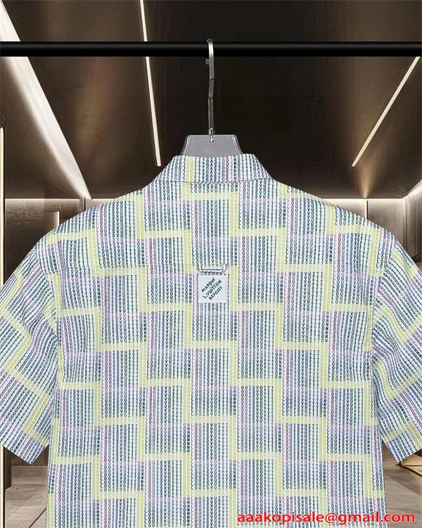 半袖シャツ 個性派 立体 LOUIS VUITTON ルイヴィトン コピー 軽快タッチ 新作モデル 2026新作