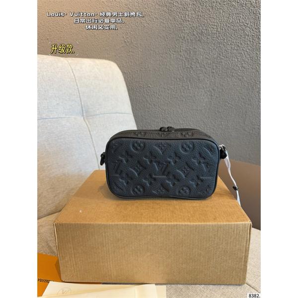 雑誌掲載ルイ ヴィトン ショルダーバッグコピー LV Neo Alpha 新作 100%新品 激安(日本最大級)