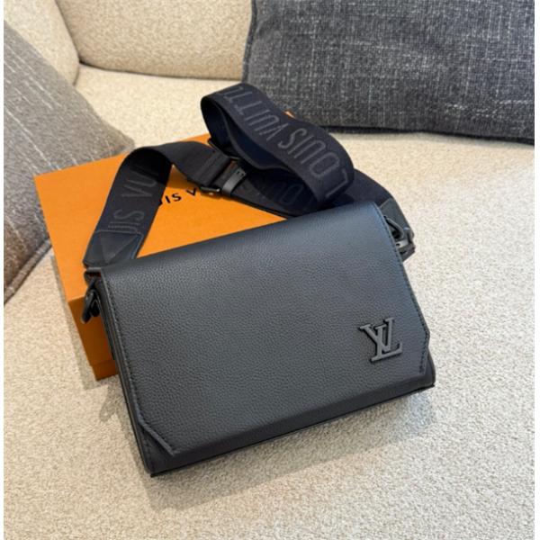 春夏のお出かけを軽快に ルイ ヴィトン LOUIS VUITTON ショルダーバッグ コピー 激安(日本最大級)LV Fastline★★M11483