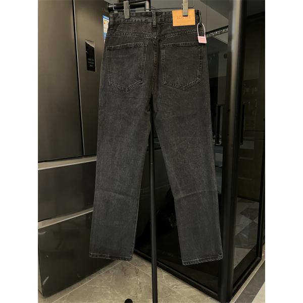 LOEWE ロエベ コピー レアデザイン デニム パンツ 高級感 2026新作