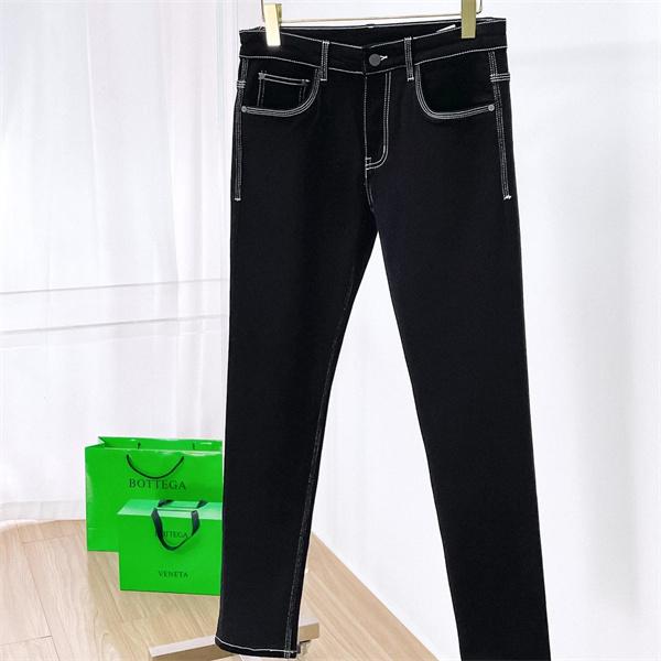 LOEWE ロエベ コピー 限定カラー インディゴ デニム パンツ 万能コーデ