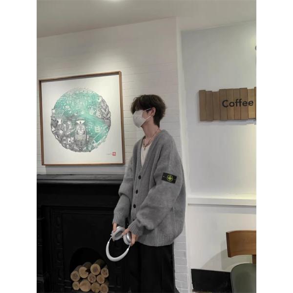 着回し自在 ミニマル STONE ISLAND ストーンアイランド コピー ニットカーディガン 柔らか質感