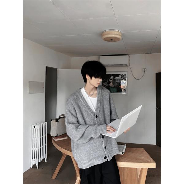 着回し自在 ミニマル STONE ISLAND ストーンアイランド コピー ニットカーディガン 柔らか質感