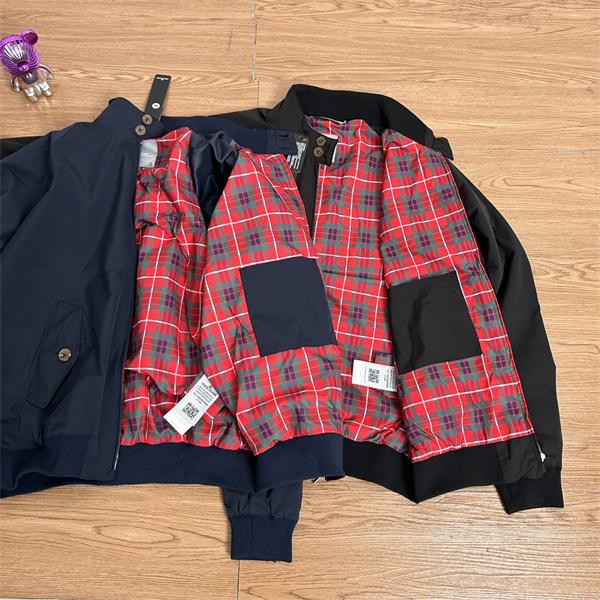 STONE ISLAND ストーンアイランド コピー 2026新作 実用主義 軽量 中綿ブルゾン シンプル 防寒 