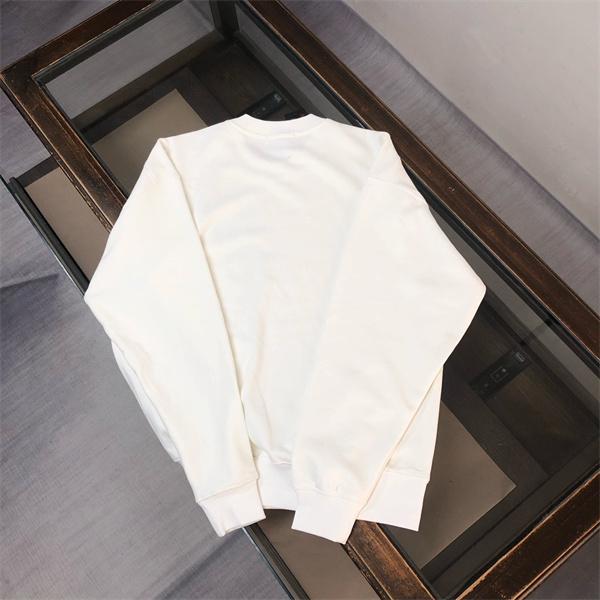 入手困難 2026新作 おすすめ  STONE ISLAND ストーンアイランド コピー スウェット モード系 売れ筋