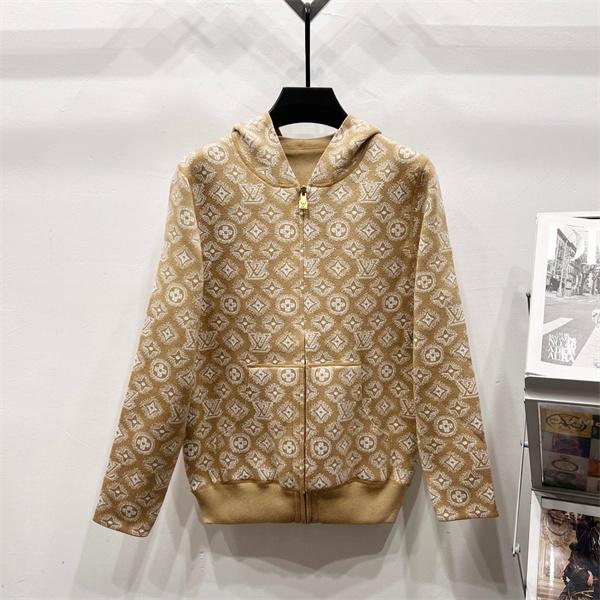 視線集中 LOUIS VUITTON ルイヴィトン コピー ジップフーディ 数量限定 2026新作コーデ