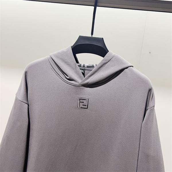 話題沸騰！高級感溢れる 2026新作 パーカー 上品 FENDI フェンディ コピー