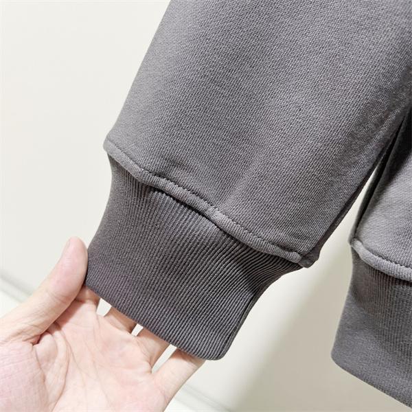 話題沸騰！高級感溢れる 2026新作 パーカー 上品 FENDI フェンディ コピー