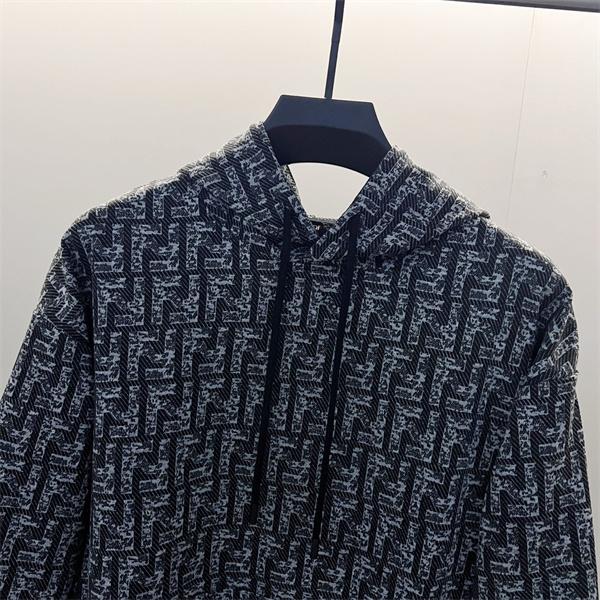 高級感溢れる 上質パーカー 大人カジュアル 2026新作 FENDI フェンディ コピー