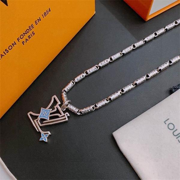 洗練されたフ LOUIS VUITTON ルイヴィトン コピー ネックレス シャープデザイン 上質