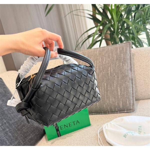 大人気Bottega Veneta Mini Loop黒色定番Intrecciatoボッテガ ヴェネタ ハンドバッグコピー