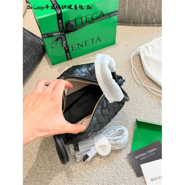 大人気Bottega Veneta Mini Loop黒色定番Intrecciatoボッテガ ヴェネタ ハンドバッグコピー