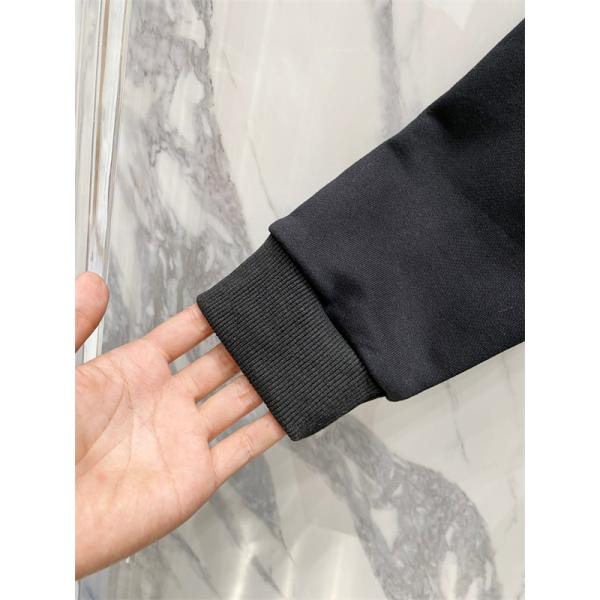 CHROME HEARTS クロムハーツ コピー 定番進化 ジップパーカー 上質 厚手 ミニマル 2026新作