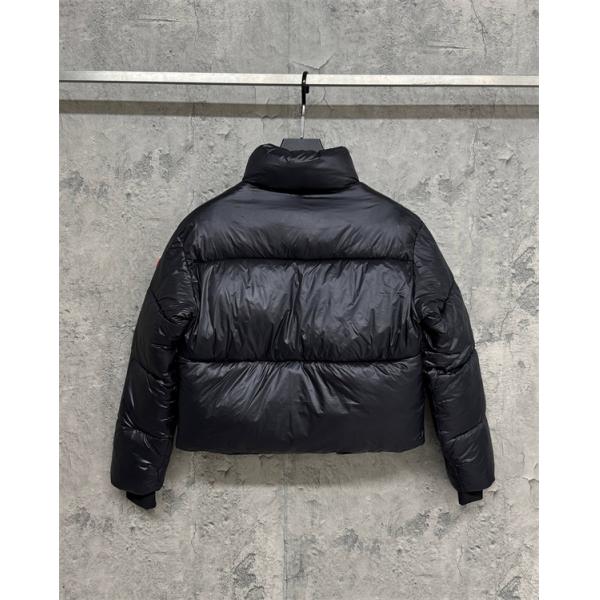 Canada Goose カナダグース コピー 保温性抜群 ダウンジャケット 防寒対策 冬仕様 2026新作