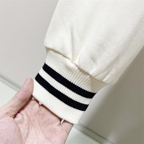 本格派 モード系 2026新作 ジップパーカー 大人スタイル PRADA プラダ コピー