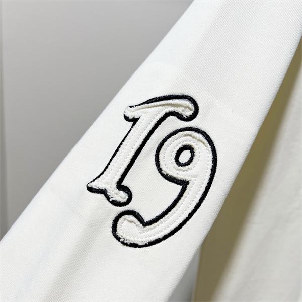 本格派 モード系 2026新作 ジップパーカー 大人スタイル PRADA プラダ コピー