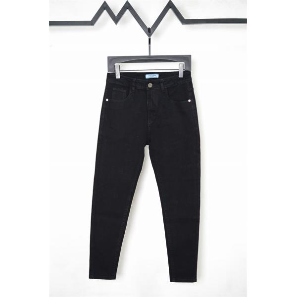 高級感漂う PRADA ブラック デニム パンツ 定番人気 プラダ コピー