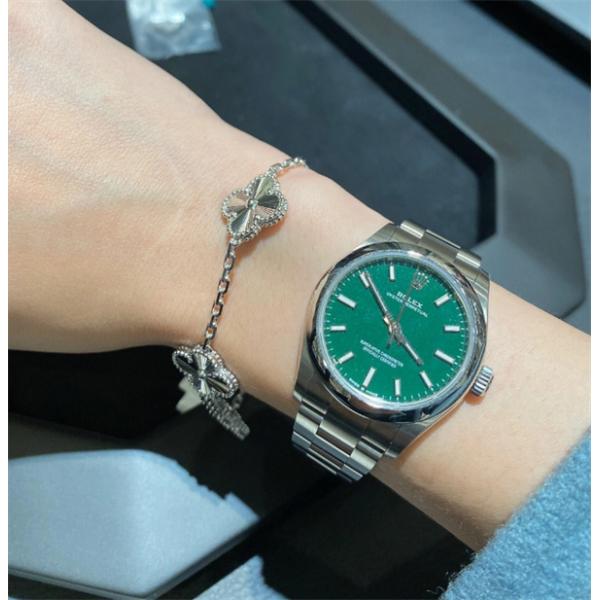 VCAブレスレットコピー ヴァン クリーフアンドアーペルアクセサリー激安通販2026トレンドお洒落