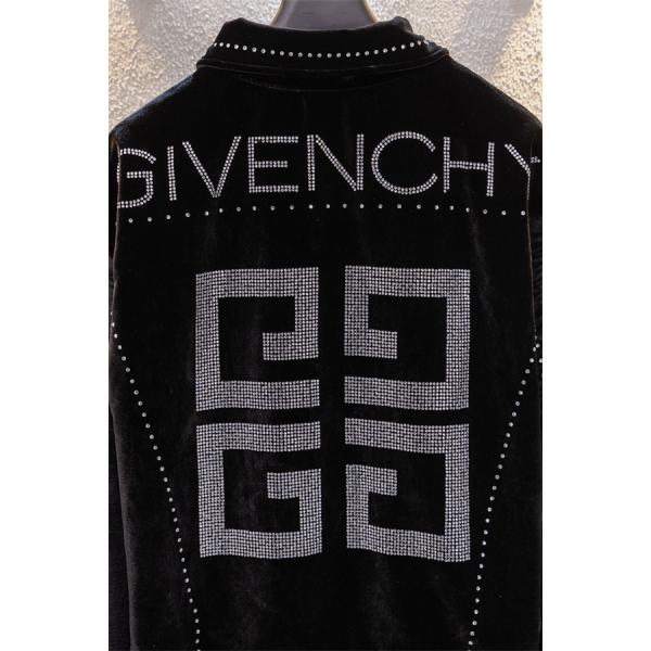 存在感 GIVENCHY ジバンシィ コピー ジャケット 個性派 光沢素材 ラグジュアリー