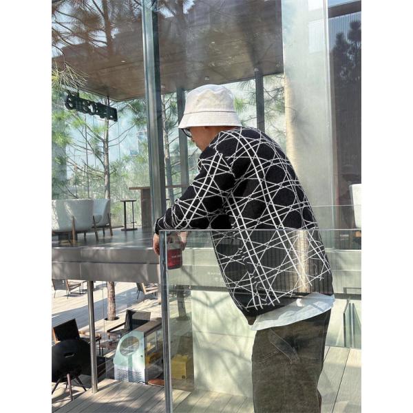 VALENTINO ヴァレンティノ コピー セーター 立体編み ゆったり モード映え 秋冬主役