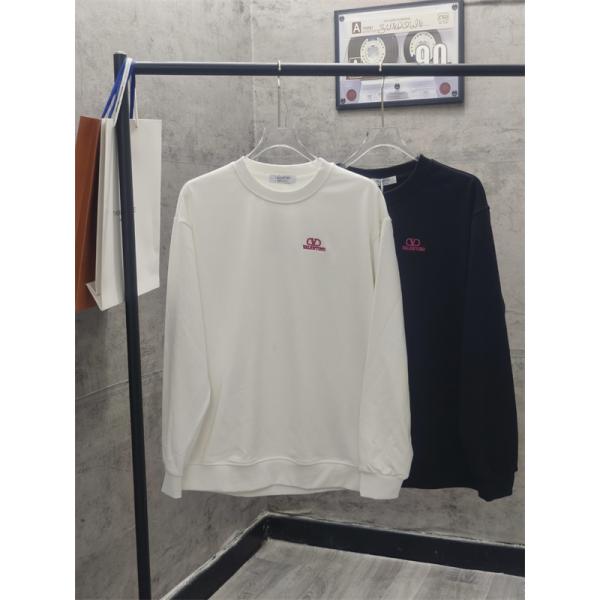 刺繍 VALENTINO ヴァレンティノ コピー トレーナー 柔軟裏毛 新定番 プレミアム2026新作