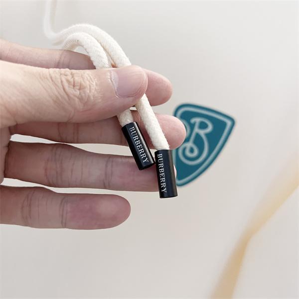  BURBERRY バーバリー コピー 洗練 刺繍 パーカー ゆったり 2026新作 トレンド