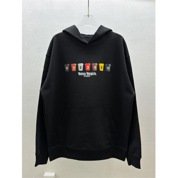 Maison Margiela メゾン マルジェラ コピー 遊び心演出 柔らか質感 パーカー 人気モデル 2026新作