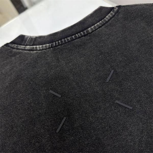 2026新作 刺繍 Maison Margiela メゾン マルジェラ コピー パーカー ゆったり設計 古着感 モード系