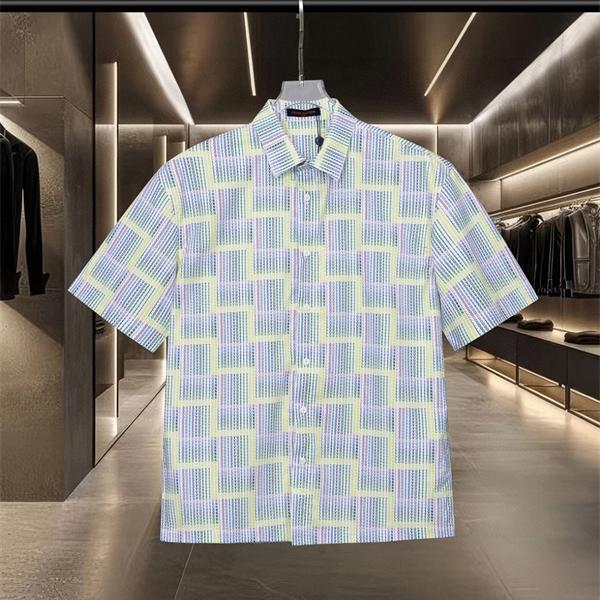 半袖シャツ 個性派 立体 LOUIS VUITTON ルイヴィトン コピー 軽快タッチ 新作モデル 2026新作
