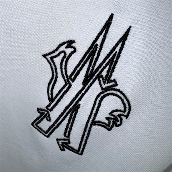 MONCLER モンクレール コピー メンズ 長袖Tシャツ 刺繍 シンプル万能 2026新作 清潔感演出
