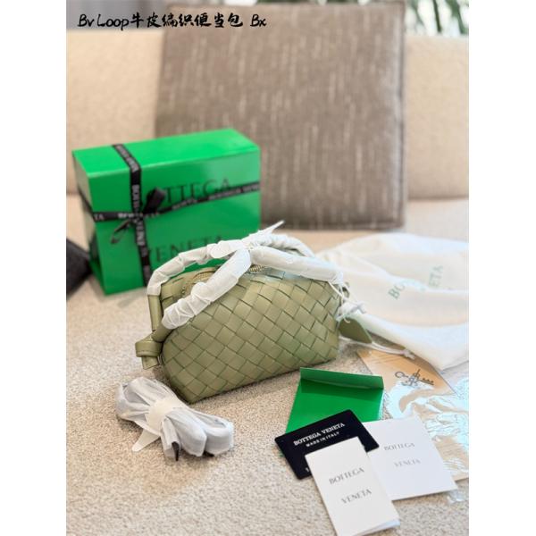 2026新作大人のおしゃれにBottega Veneta Mini Loop ボッテガ ヴェネタバッグ レディーススーパーコピーブランド激安通販 専門店