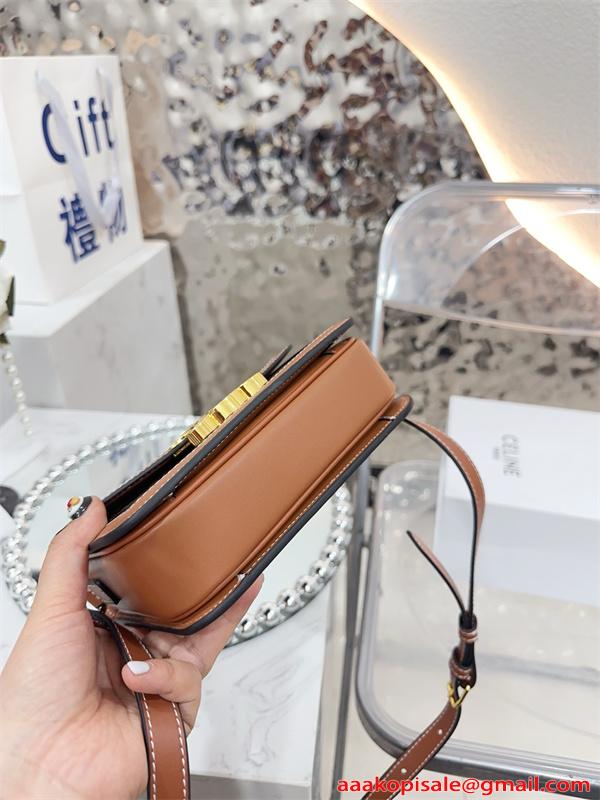 CELINE セリーヌ コピー 人気新作 クラシック ショルダーバッグ レディース 上品