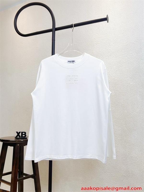 軽やか着用 MIUMIU ミュウミュウ コピー 長袖ｔシャツ レディース シンプル