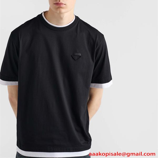 PRADA プラダ スーパーコピー 注目上昇 ブラック ミニマルデザイン モード カジュアル 半袖Tシャツ