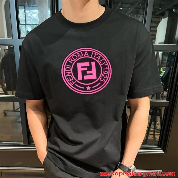 存在感 フェンディ コピー ピンクプリント FENDI ブラック 半袖 Tシャツ ビッグロゴ ストリート